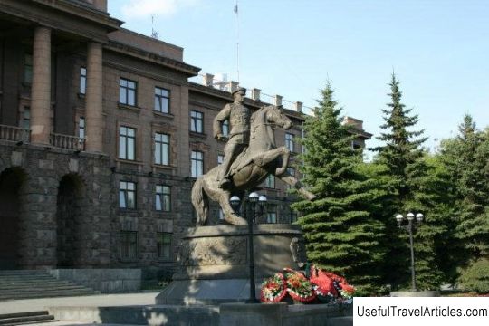 Monument to G. Zhukov description and photo - Russia - Ural: Yekaterinburg