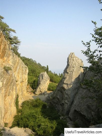 Nikitsky climbing wall description and photo - Crimea: Yalta