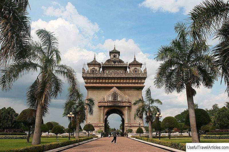 Arc de Triomphe Patuxai description and photos - Laos: Vientiane