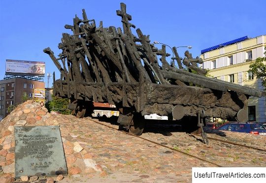 Monument to those killed in the East (Pomnik Poleglym i Pomordowanym na Wschodzie) description and photos - Poland: Warsaw