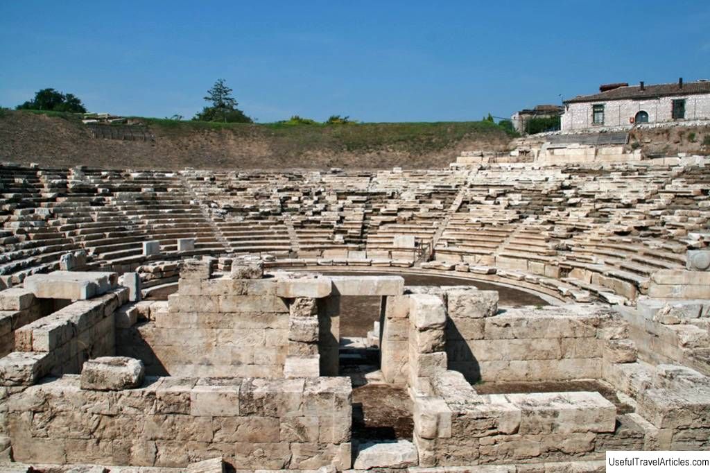 Ancient theater description and photos - Greece: Larissa