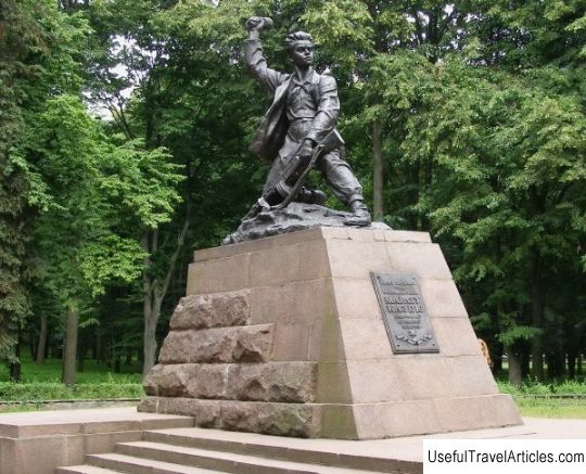 Monument to Marat Kazei description and photo - Belarus: Minsk