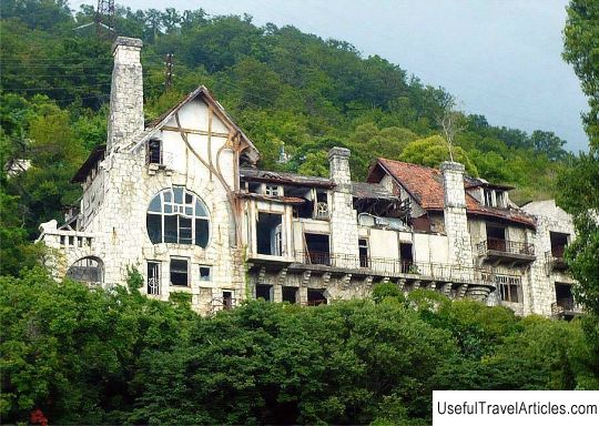 Castle of the Prince of Oldenburg description and photo - Abkhazia: Gagra