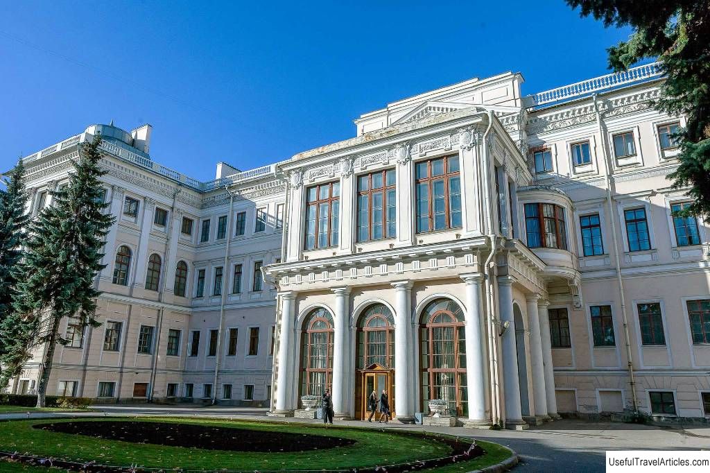 Anichkov Palace description and photos - Russia - Saint Petersburg: Saint Petersburg