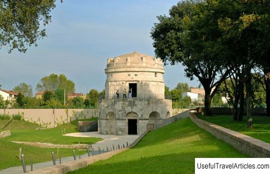 Mausoleum of Theodoric the Great (Mausoleo di Teodorico) description and photos - Italy: Ravenna