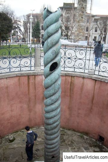 Snake Column (Yilanli Sutun) description and photo - Turkey: Istanbul
