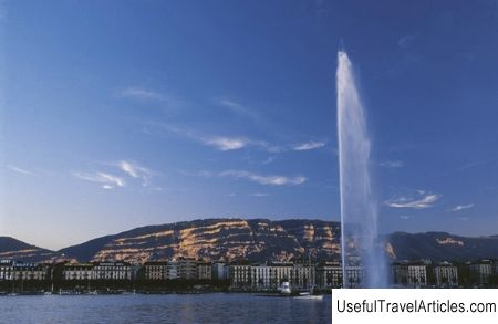 Pont Mont Blanc and Geneva Fountain (Jet dEau) description and photos - Switzerland: Geneva