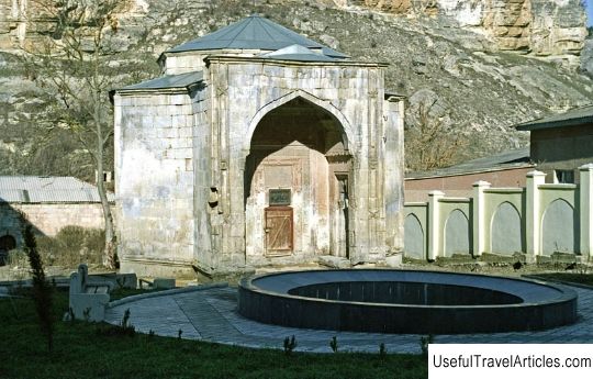 Eski-Dyurba mausoleum description and photo - Crimea: Bakhchisarai