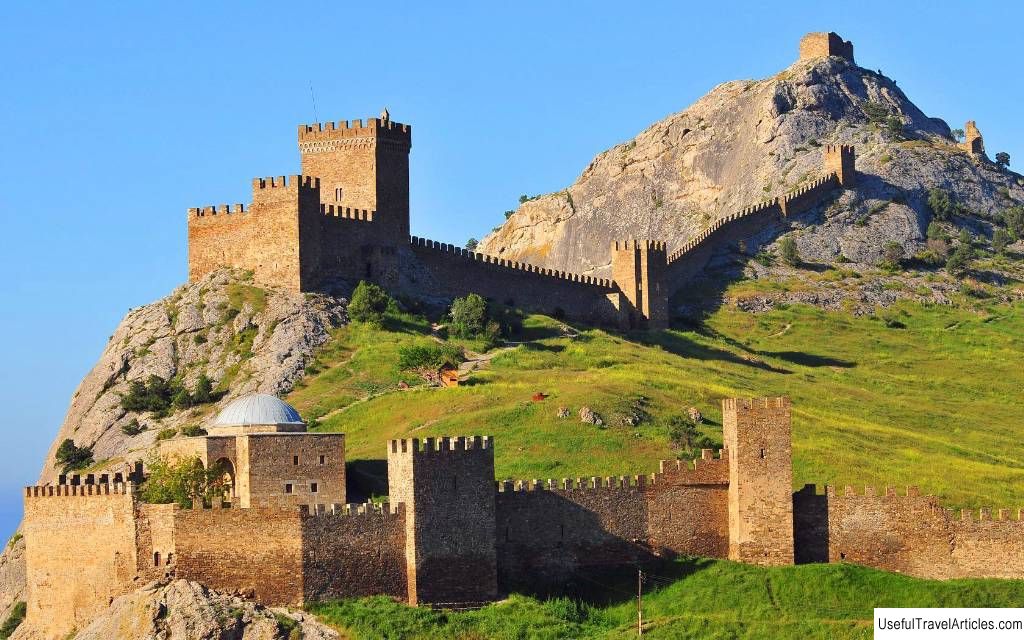 Genoese fortress description and photo - Crimea: Sudak
