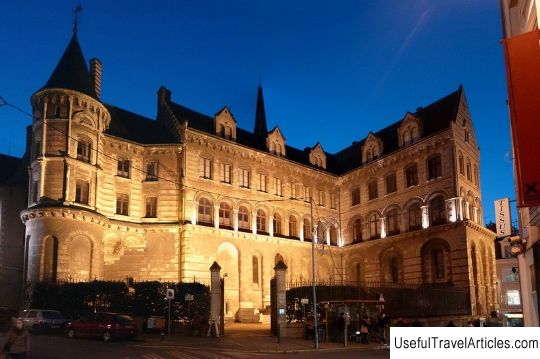 Episcopal Palace (Palais du Tau) description and photos - France: Angers