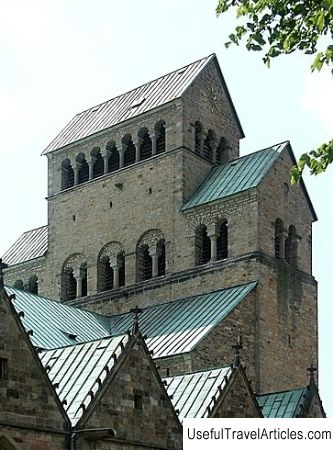 Cathedral of St. Virgin Mary (Der Hildesheimer Dom St. Maria Himmelfahrt) description and photos - Germany: Hildesheim