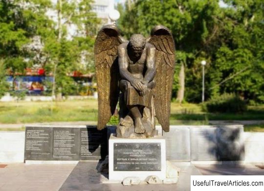 Memorial ”Grieving Angel” description and photos - Russia - Volga region: Togliatti