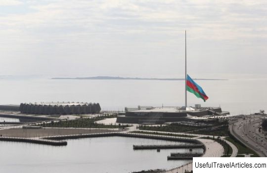 National Flag Square description and photo - Azerbaijan: Baku