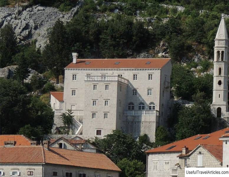 Zmajevic Palace description and photos - Montenegro: Perast