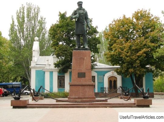 Monument to Vice Admiral S. Makarov description and photo - Ukraine: Nikolaev