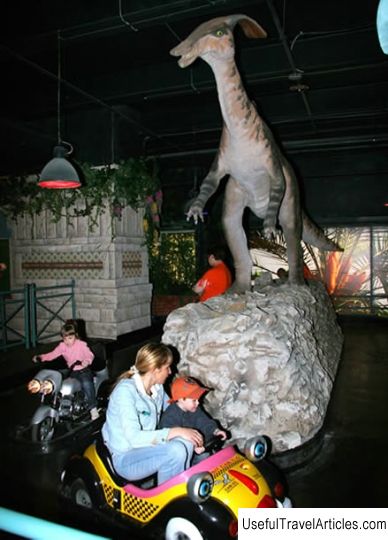 Amusement Park ”Dino-Park” description and photo - Russia - St. Petersburg: St. Petersburg