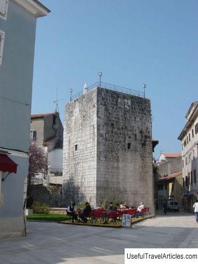 Pentagonal Tower (Peterokutna kula) description and photos - Croatia: Porec