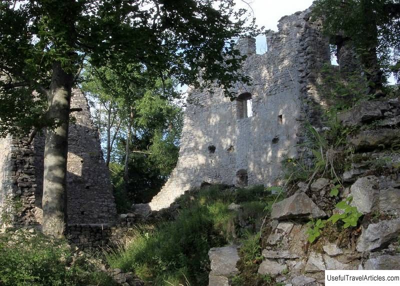 Alt-Ems castle ruins description and photos - Austria: Vorarlberg