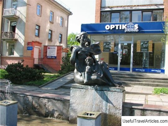 Fountain-sculpture ”Motherhood” (Fontanas ”Motinyste”) description and photo - Lithuania: Siauliai
