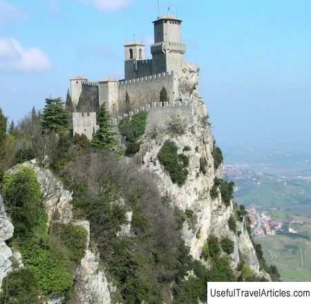 City walls and gates (City walk) description and photos - San Marino: San Marino