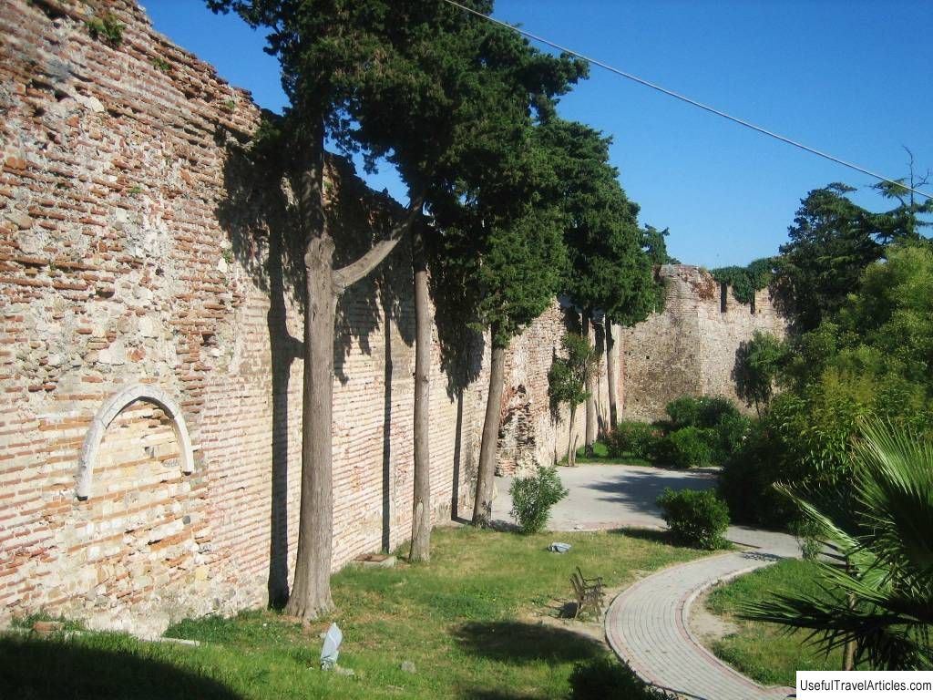 Durres Castle and the Venetian Tower (Tora Veneciane) description and photos - Albania: Durres