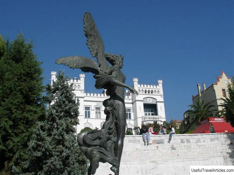 The statue of Nike description and photos - Greece: Kavala