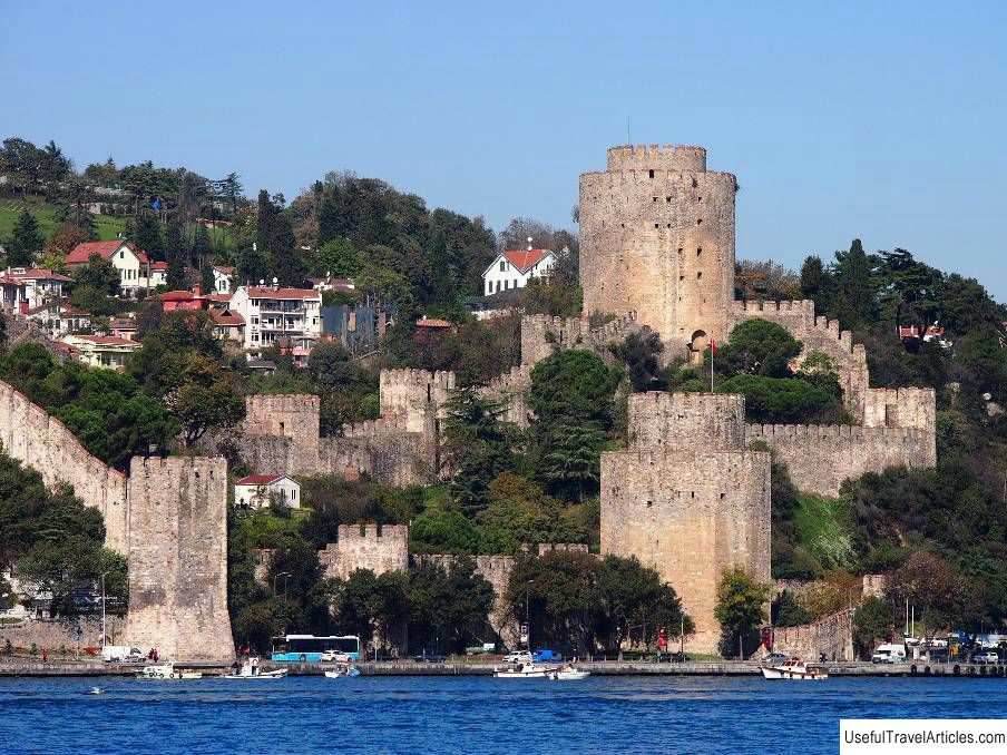 Genoese fortress (Cesme Castle) description and photos - Turkey: Cesme