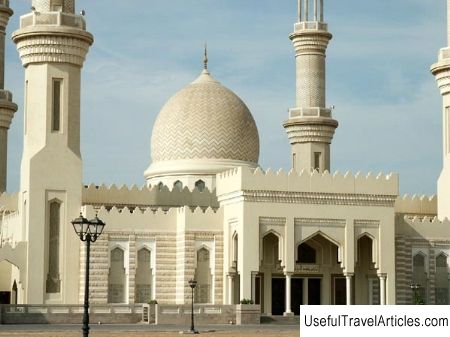 Al-Nuami Mosque (Sheikh Rashed Bin Humaid Al Nuaiymee Mosque) description and photo - UAE: Ajman