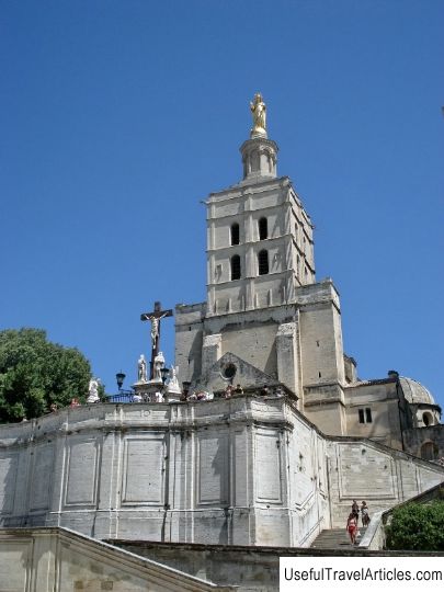 Cathedral Notre-Dame des Doms description and photos - France: Avignon