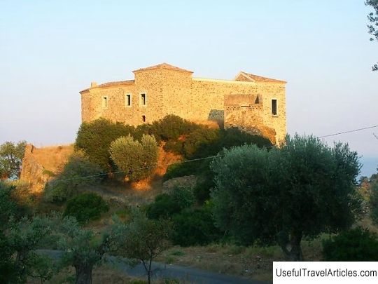 Castello di Montegiordano description and photos - Italy: Ionian coast
