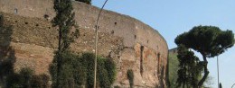 Aurelian Wall in Italy, Rome resort