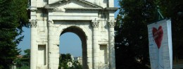 Arch of Gavi in Italy, Verona resort