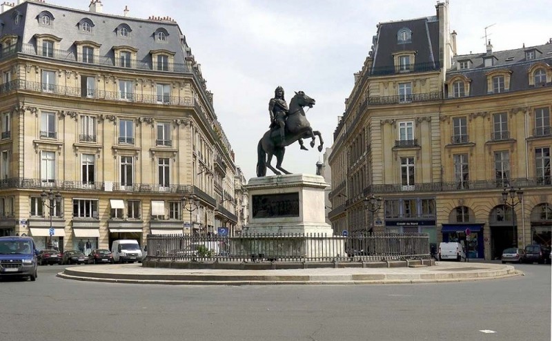 Victory Square in France, Paris resort