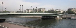 Alma Bridge in France, Paris resort