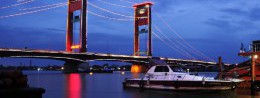Ampere Bridge in Indonesia, Sumatra Resort